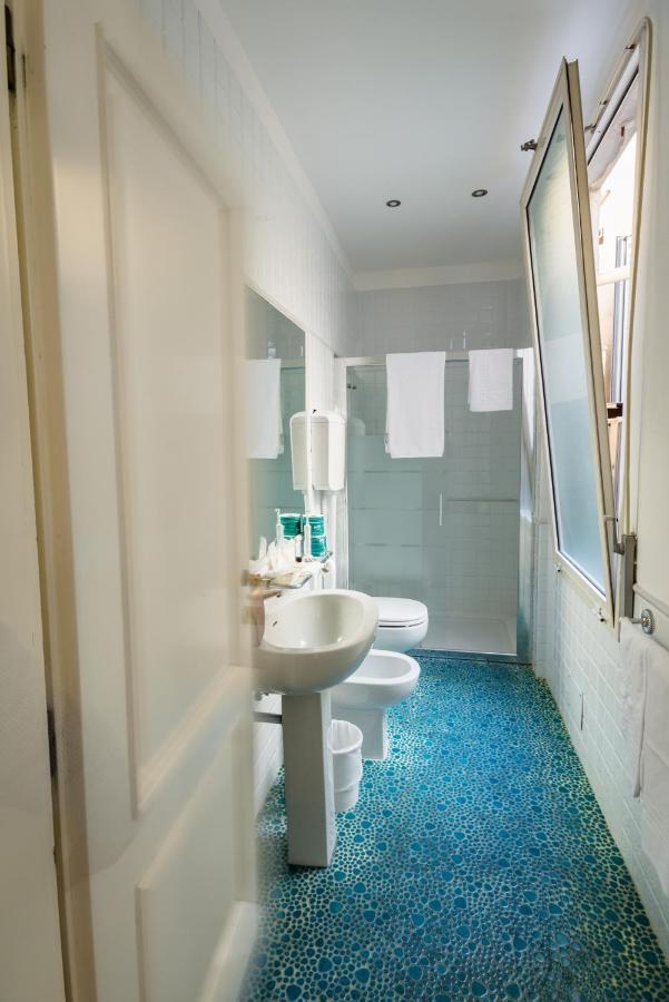 Residenza Due Torri Check In Presso Hotel Centrale Vicolo Cattani 7 โบโลญญา ภายนอก รูปภาพ