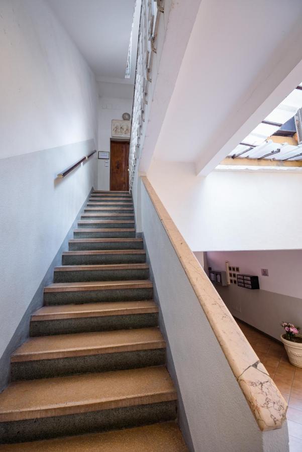 Residenza Due Torri Check In Presso Hotel Centrale Vicolo Cattani 7 โบโลญญา ภายนอก รูปภาพ